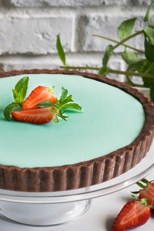 No-bake mint and chocolate tart